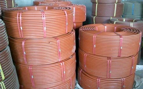 提升工程安全：聚乙烯(RPE)阻燃焉耆穿线管在现代建筑中的应用